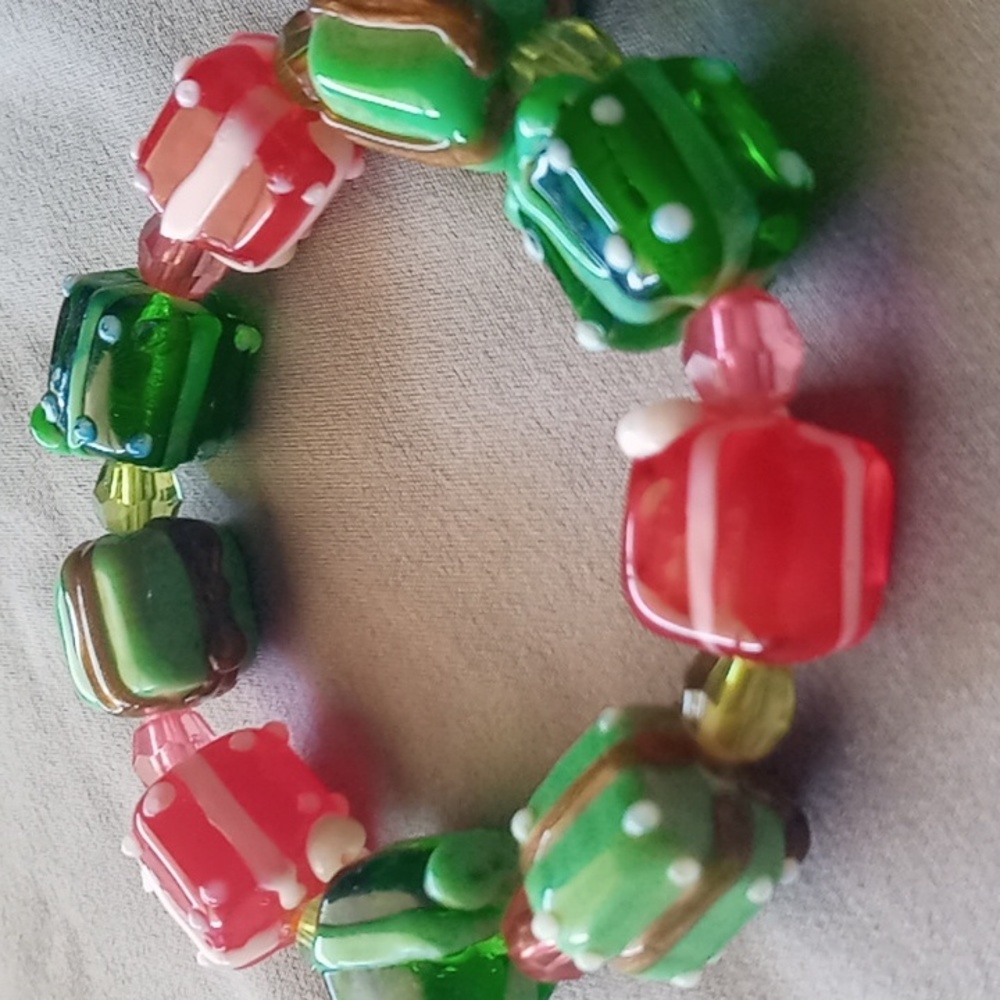 Christmas presents charm bracelet